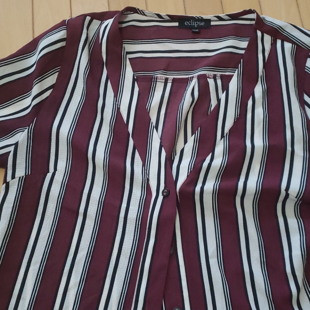 Pretty front tie shirt